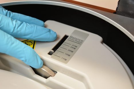 THINKY ARE-250 - Weight Adjustment