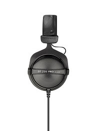 beyerdynamic DT770PRO-80Ohm headphones
