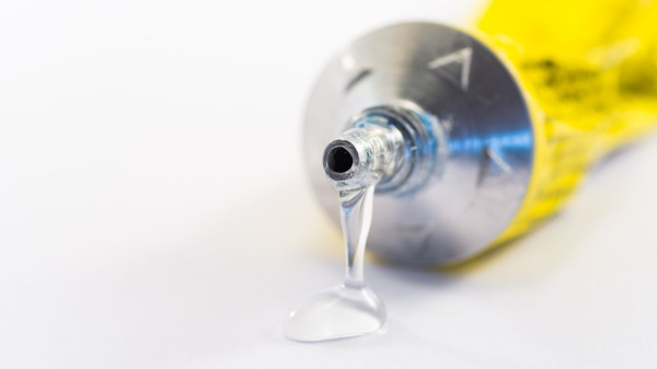 Kevin Kelly: “Don’t trust all-purpose glue.”