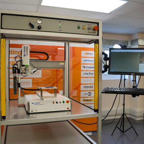 Flexible bespoke robotic enclosure for dispensing
